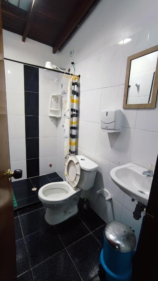 Hostel Urban City Меделин Екстериор снимка