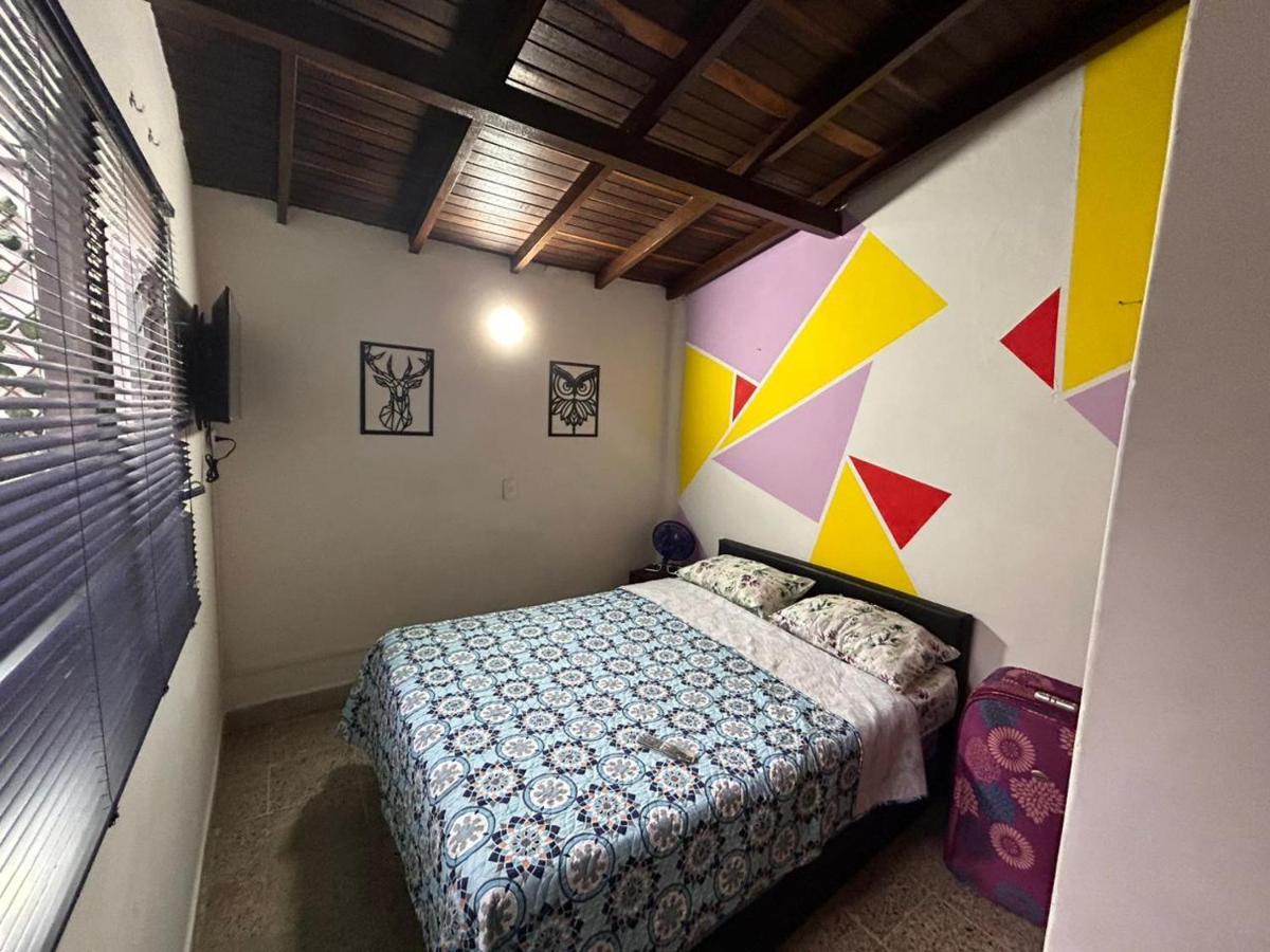 Hostel Urban City Меделин Екстериор снимка