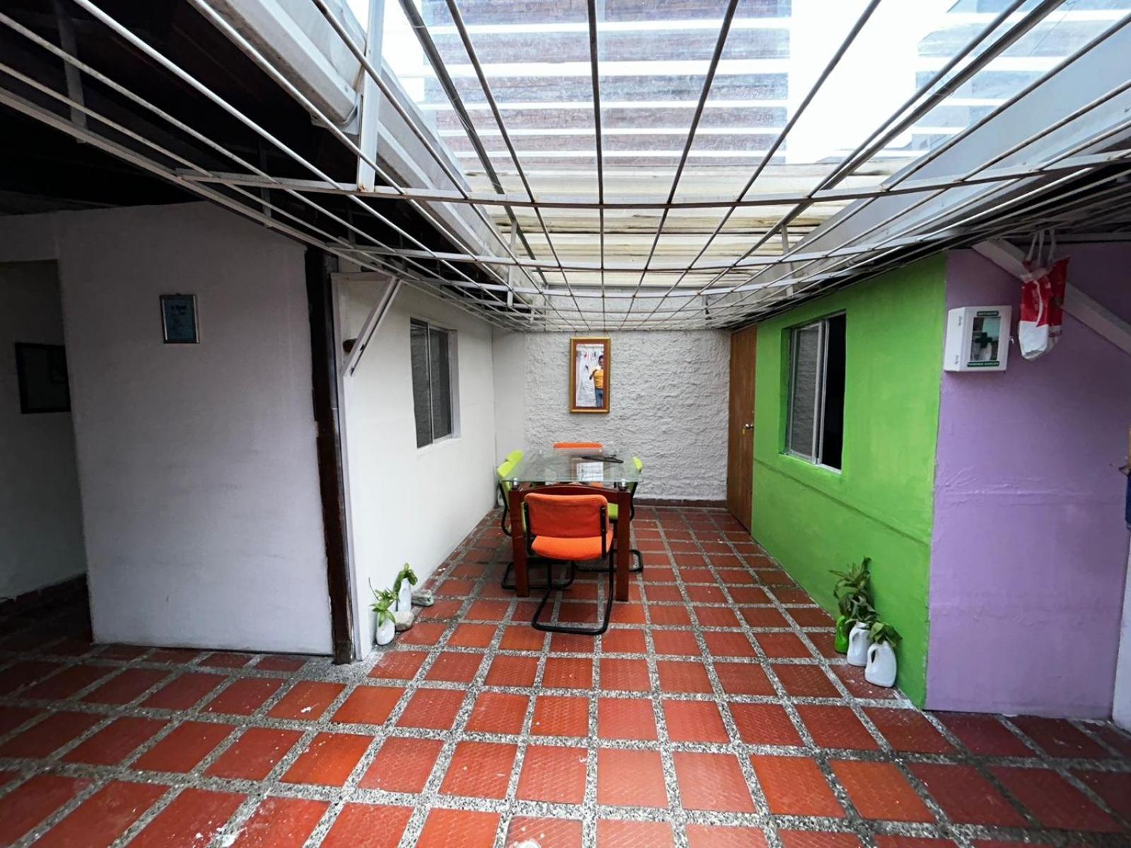 Hostel Urban City Меделин Екстериор снимка