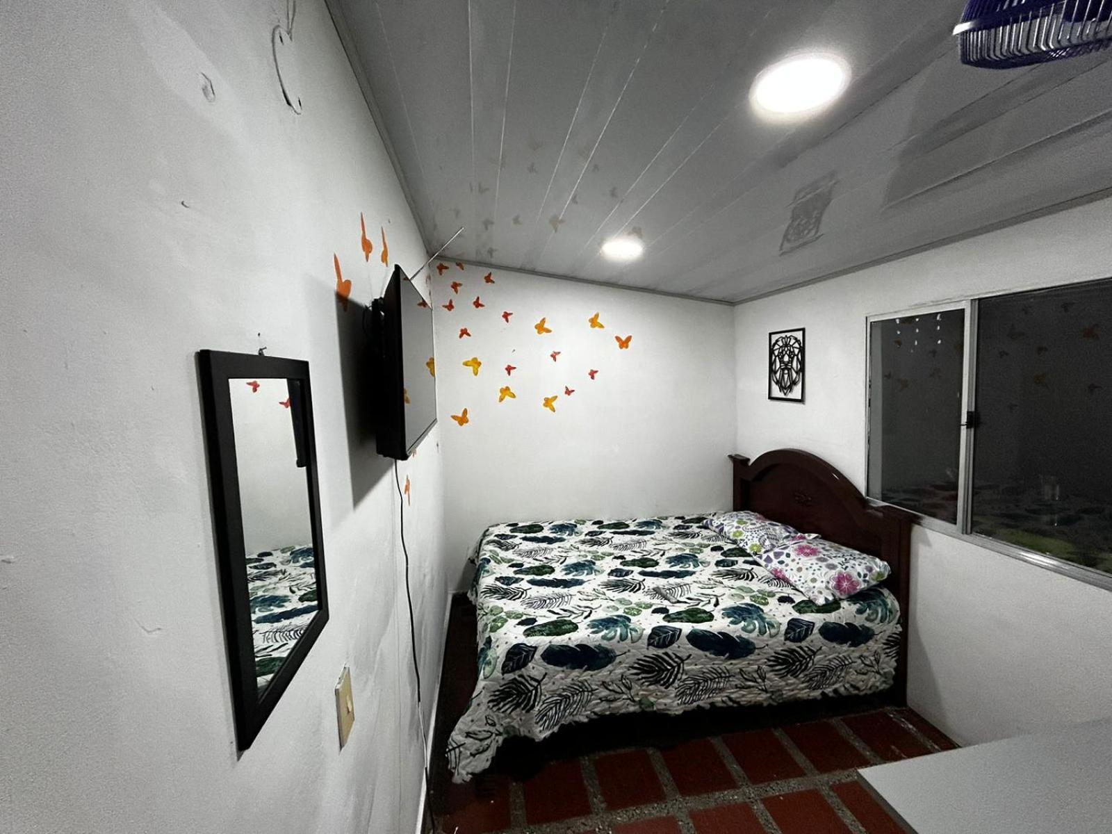 Hostel Urban City Меделин Екстериор снимка
