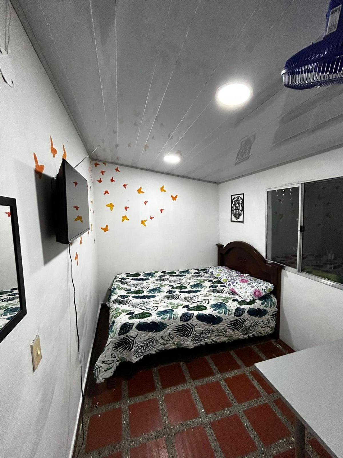 Hostel Urban City Меделин Екстериор снимка