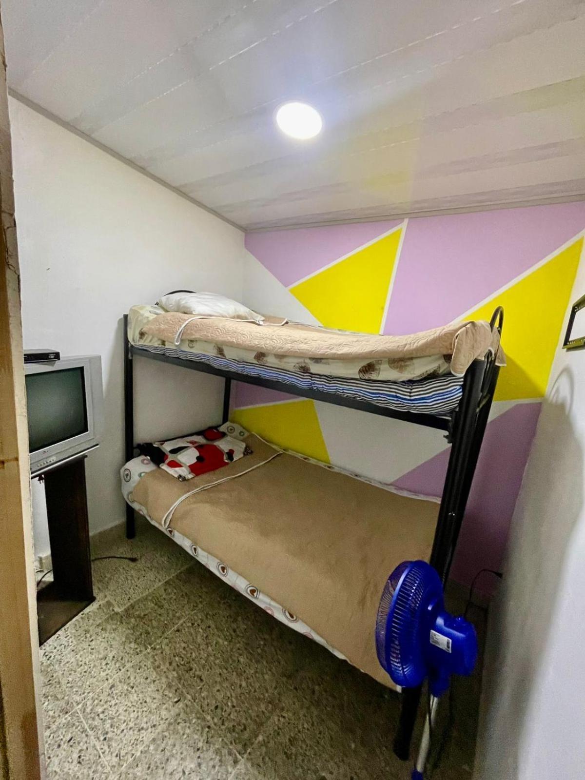 Hostel Urban City Меделин Екстериор снимка