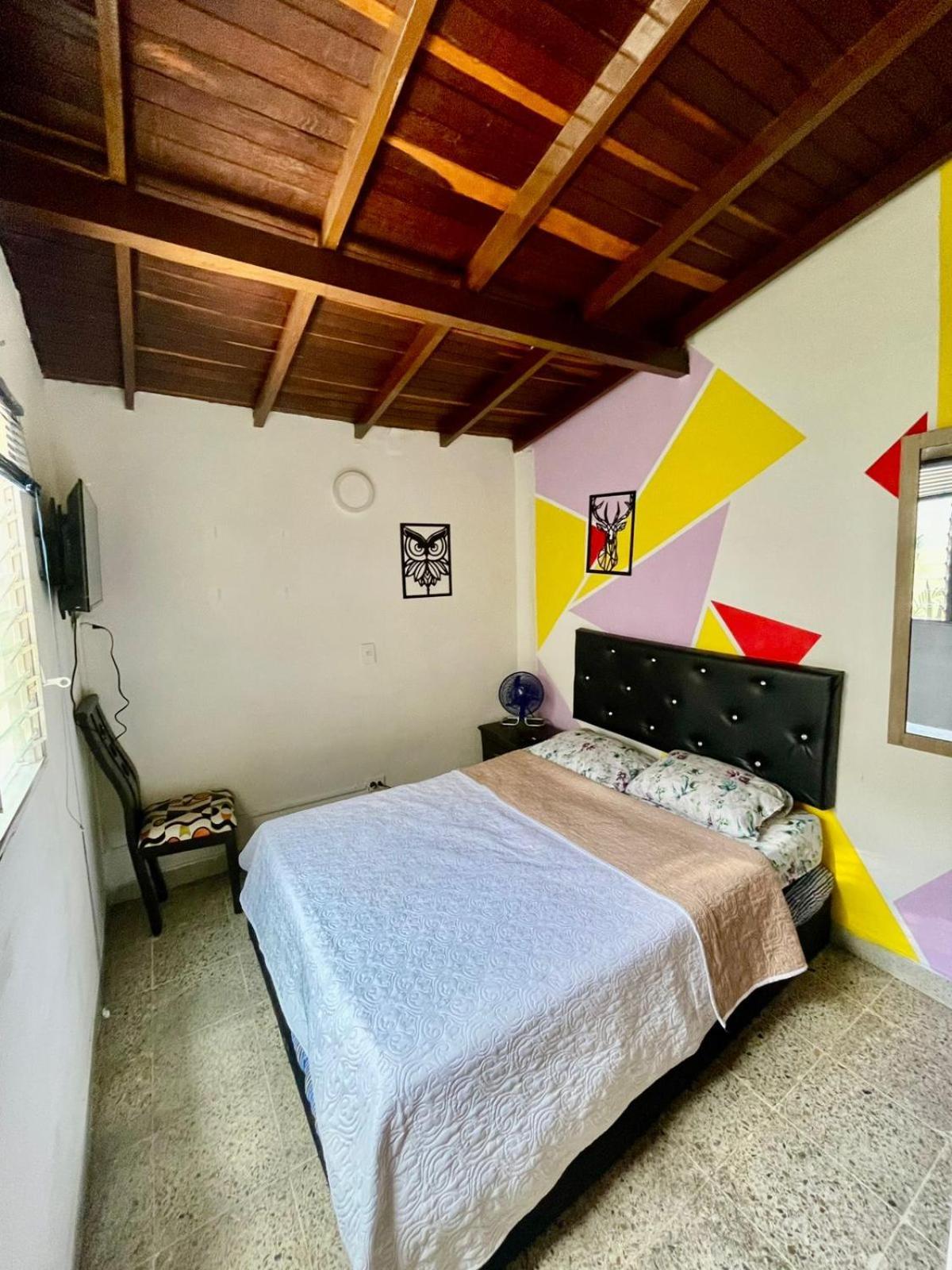 Hostel Urban City Меделин Екстериор снимка