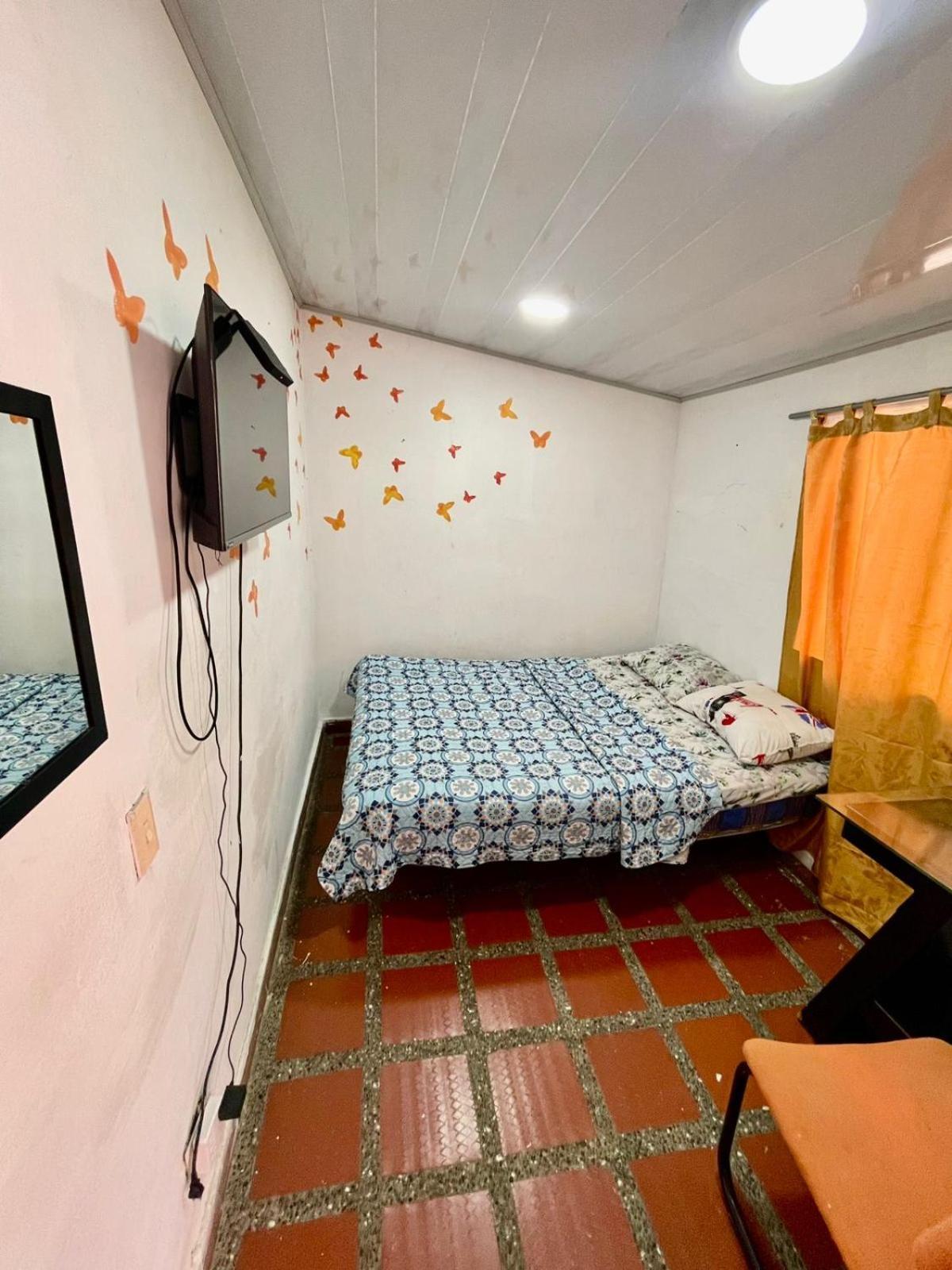 Hostel Urban City Меделин Екстериор снимка