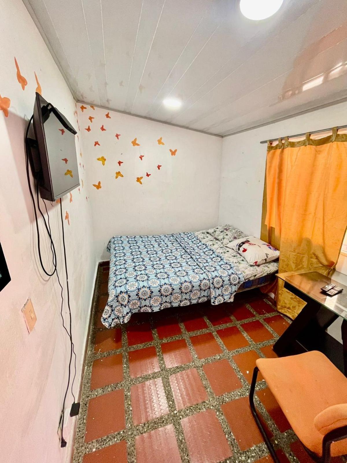 Hostel Urban City Меделин Екстериор снимка